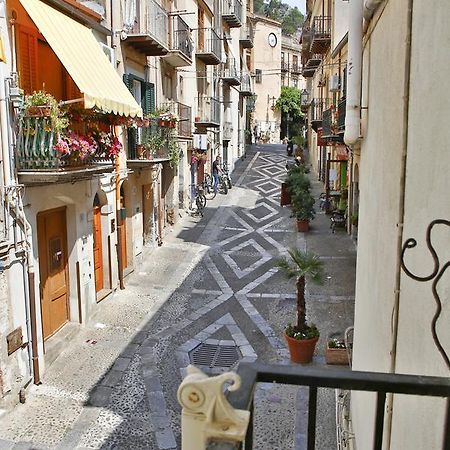 Palazzo Melnis Bed and Breakfast Cefalù Εξωτερικό φωτογραφία
